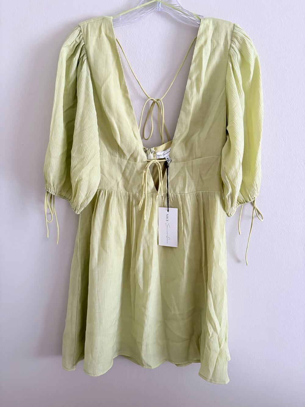 Vici x Summer of Diane Women’s Light Green Tie-Back Mini Dress Size M NWT